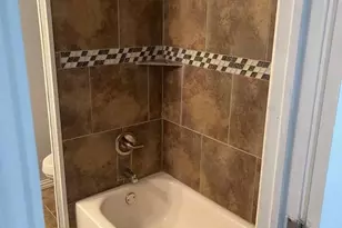 1701 Upland Dr, Houston, TX 77043 - Photo 22