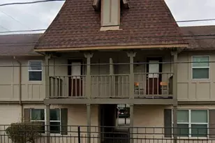 1701 Upland Dr, Houston, TX 77043 - Photo 2