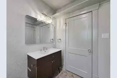 1847 Harvard #3, Houston, TX 77008 - Photo 30