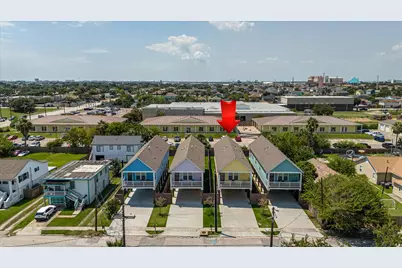 2305 67th Street, Galveston, TX 77551 - Photo 1