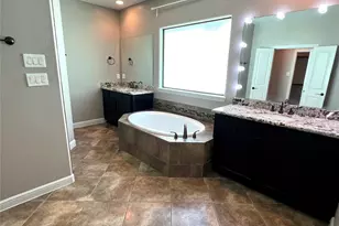 1818 Edwards St, Houston, TX 77007 - Photo 28