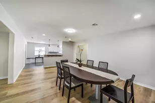 6215 Queensloch Dr, Houston, TX 77096 - Photo 10