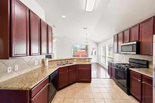19454 Plantation Cove Ln, Katy, TX 77449 - Photo 8
