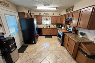5403 3 Rd St, Danbury, TX 77534 - Photo 6