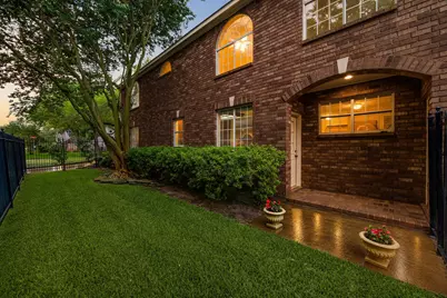 4900 Cedar Street, Bellaire, TX 77401 - Photo 34