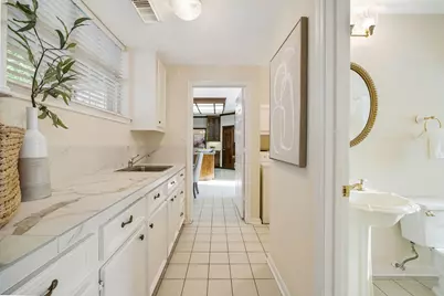 4900 Cedar Street, Bellaire, TX 77401 - Photo 14