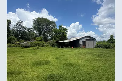 712 Oak Avenue, Highlands, TX 77562 - Photo 12