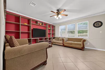 9106 Fuqua Breeze Drive, Houston, TX 77075 - Photo 10