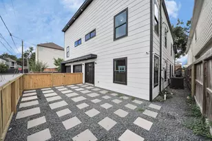 1111 E 27th St, Houston, TX 77009 - Photo 2