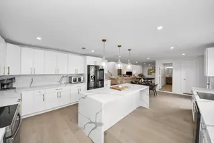 1111 E 27th St, Houston, TX 77009 - Photo 12