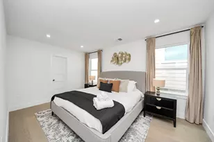 1111 E 27th St, Houston, TX 77009 - Photo 30