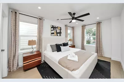 1111 E 27th Street, Houston, TX 77009 - Photo 32
