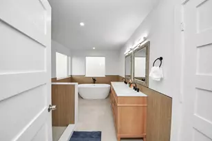 1111 E 27th St, Houston, TX 77009 - Photo 26