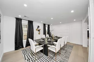 1111 E 27th St, Houston, TX 77009 - Photo 8
