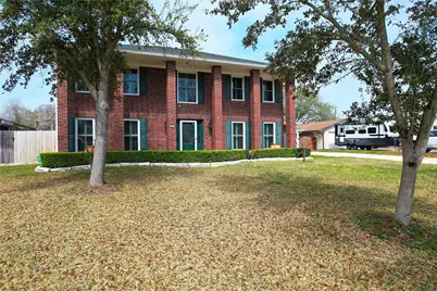 642 N Flamingo Drive, Seabrook, TX 77586 - Photo 1