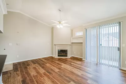 2111 Welch Street #B304, Houston, TX 77019 - Photo 4