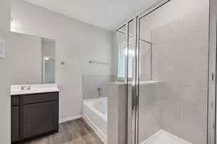 2107 Spring Hollow Dr, Baytown, TX 77521 - Photo 26