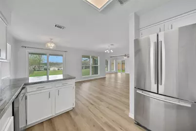 9898 Twin Shores Drive, Willis, TX 77318 - Photo 18