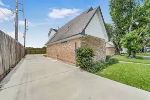 4138 Club Valley Dr, Houston, TX 77082 - Photo 26