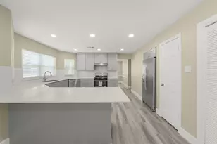 4138 Club Valley Dr, Houston, TX 77082 - Photo 12