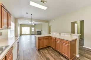9127 Willow Crossing Dr, Houston, TX 77064 - Photo 10