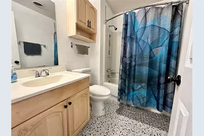 4111 Lark Lane #B, Houston, TX 77025 - Photo 12