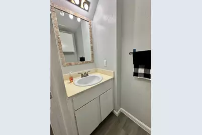 4111 Lark Lane #B, Houston, TX 77025 - Photo 8