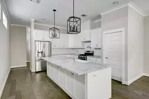 5233 Larkin St, Houston, TX 77007 - Photo 4