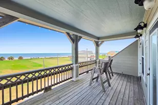 2139 Gulf, Crystal Beach, TX 77650 - Photo 10