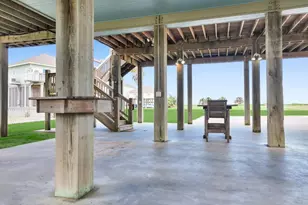 2139 Gulf, Crystal Beach, TX 77650 - Photo 8