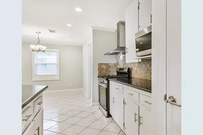 7 Gulf Lane, Galveston, TX 77550 - Photo 10
