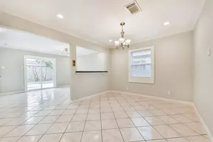 7 Gulf Ln, Galveston, TX 77550 - Photo 6