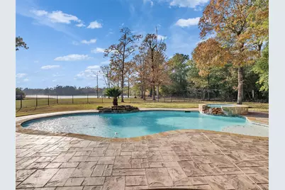 15601 Crown Oaks Drive, Montgomery, TX 77316 - Photo 46