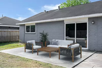 415 Bellmar Lane, Friendswood, TX 77546 - Photo 32