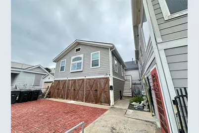 1701 17th Street #D, Galveston, TX 77550 - Photo 2