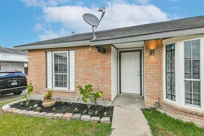 6853 Chasewood Drive, Houston, TX 77489 - Photo 1