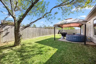 4050 Cary Creek Drive, Baytown, TX 77521 - Photo 18