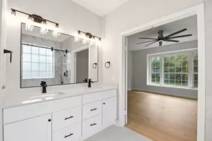 62 S Hidden View Cir, The Woodlands, TX 77381 - Photo 22