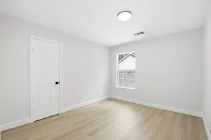 62 S Hidden View Cir, The Woodlands, TX 77381 - Photo 28