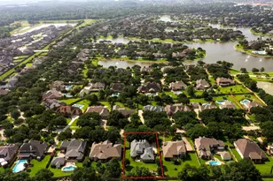 903 Lake Grayson Dr, Katy, TX 77494 - Photo 2
