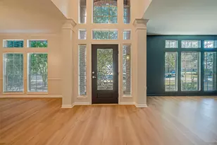 11210 Hundred Bridge Ln, Sugar Land, TX 77498 - Photo 2