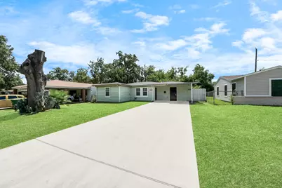 5202 Pensdale Street, Houston, TX 77033 - Photo 1