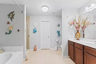 405 Hawks View Dr, Texas City, TX 77568 - Photo 12