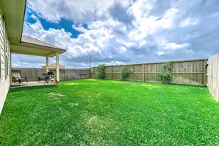 13517 Emerald Mallard Dr, Texas City, TX 77568 - Photo 6