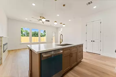 9109 Henrietta Street #C & D, Houston, TX 77088 - Photo 6