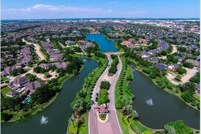 12434 Santiago Cove Lane, Houston, TX 77041 - Photo 32