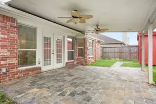 3802 Oakwilde Cir, La Porte, TX 77571 - Photo 16