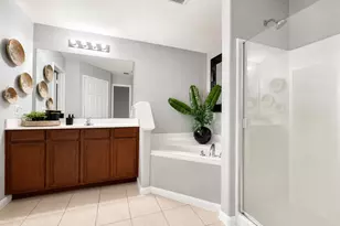 9911 Bronze Mill Ln, Rosharon, TX 77583 - Photo 10