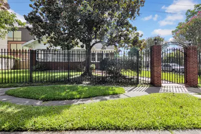 1702 Ruth Street, Houston, TX 77004 - Photo 1