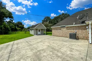 2705 Clark Ln, Orange, TX 77632 - Photo 30
